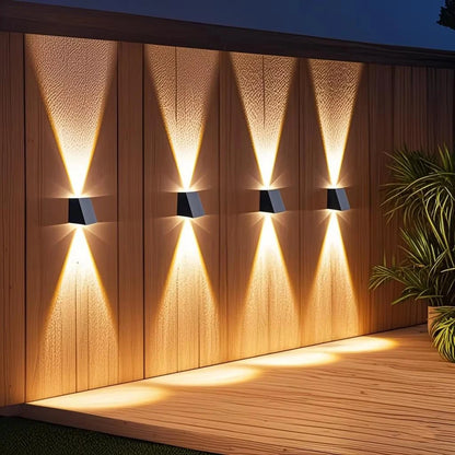 Aplique Solar LED Bidireccional para Exterior